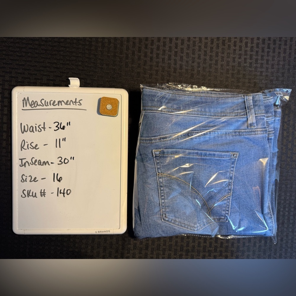 Stylish Blue Flare Women's Jeans by Lincoln Outfitters - Picture 7 of 8